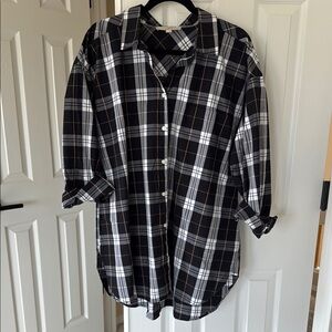 LOFT Black and White Casual Button Down tunic length Shirt